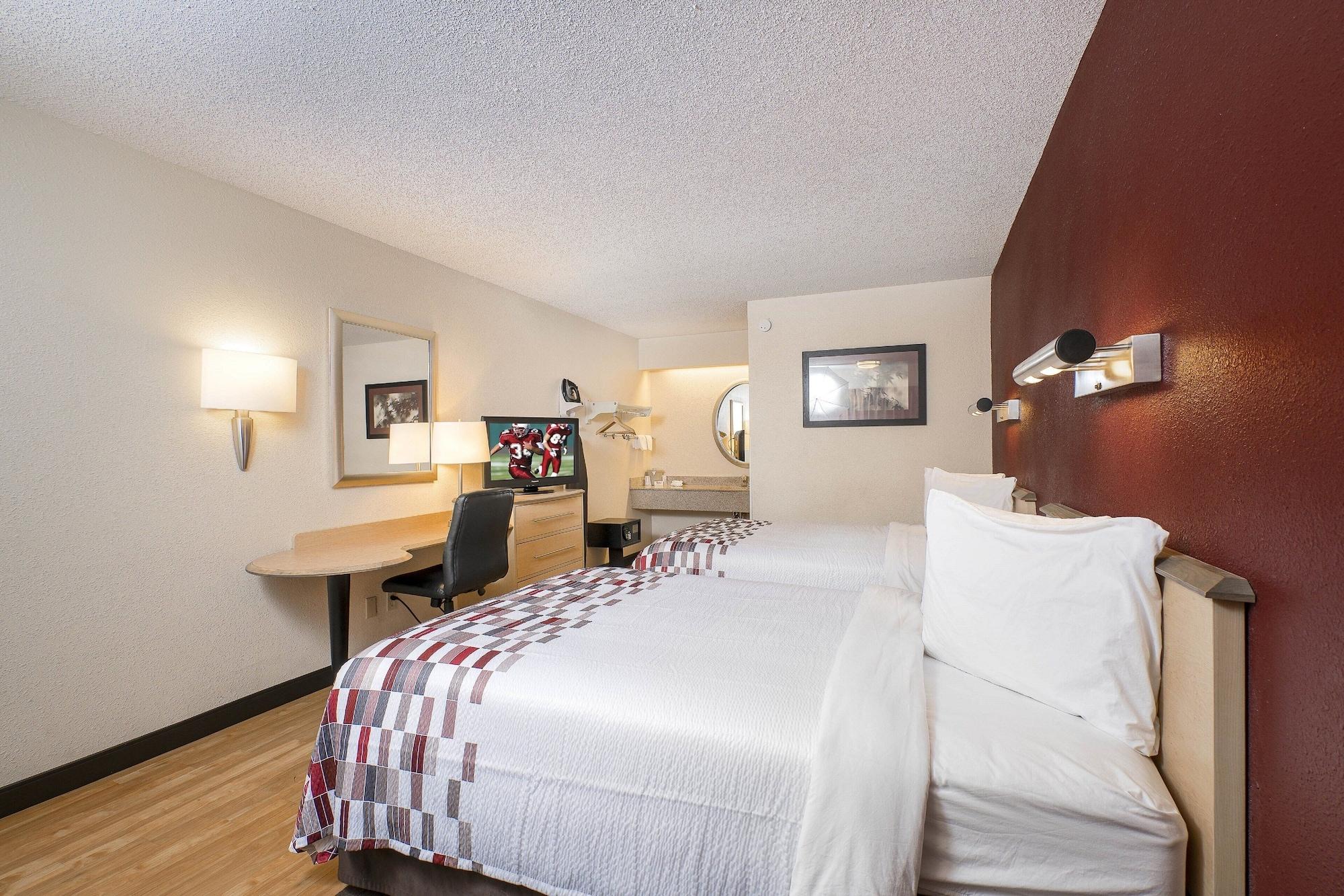 Red Roof Inn Detroit-Rochester Hills/ Auburn Hills Exterior photo