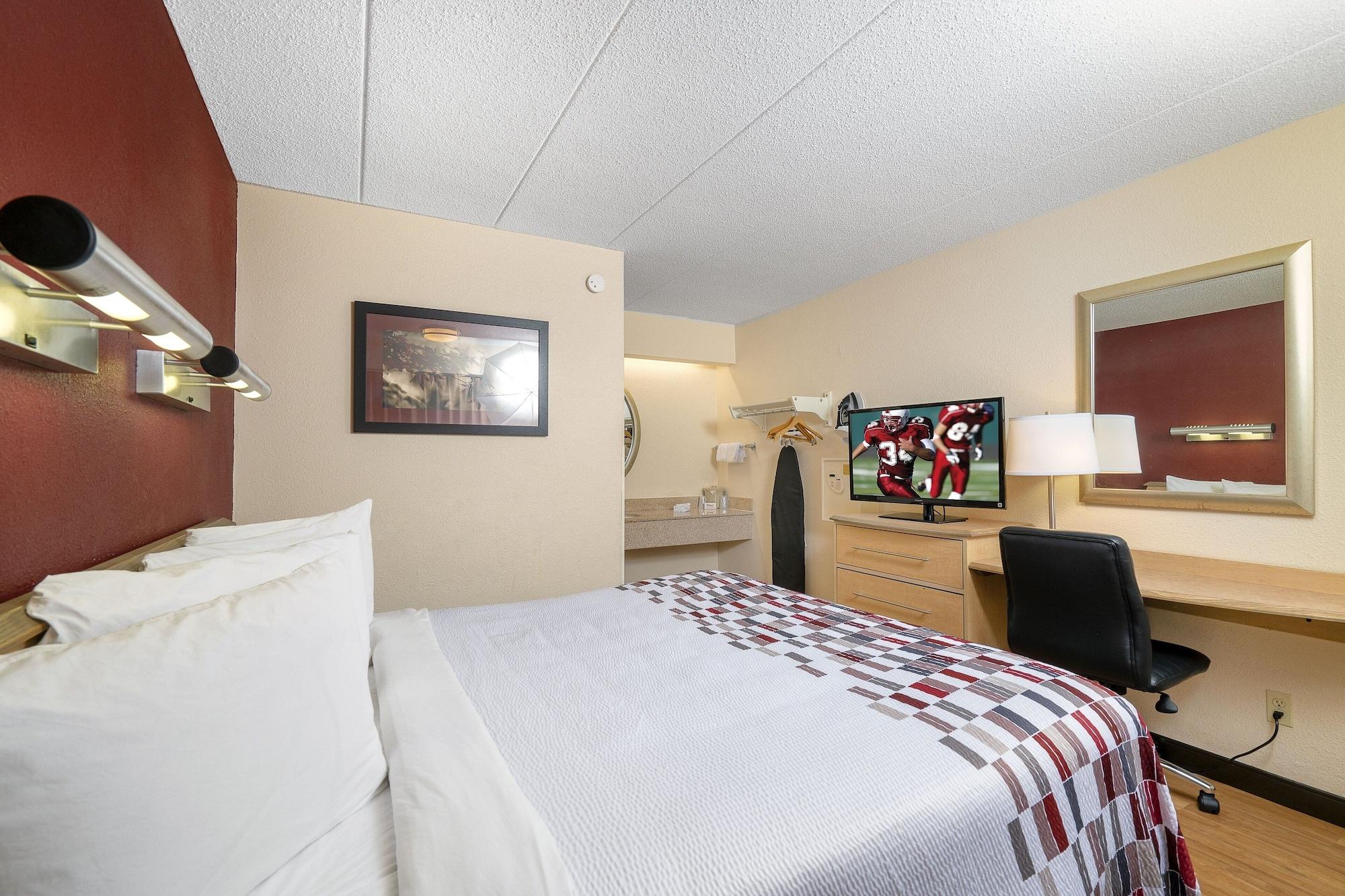 Red Roof Inn Detroit-Rochester Hills/ Auburn Hills Exterior photo