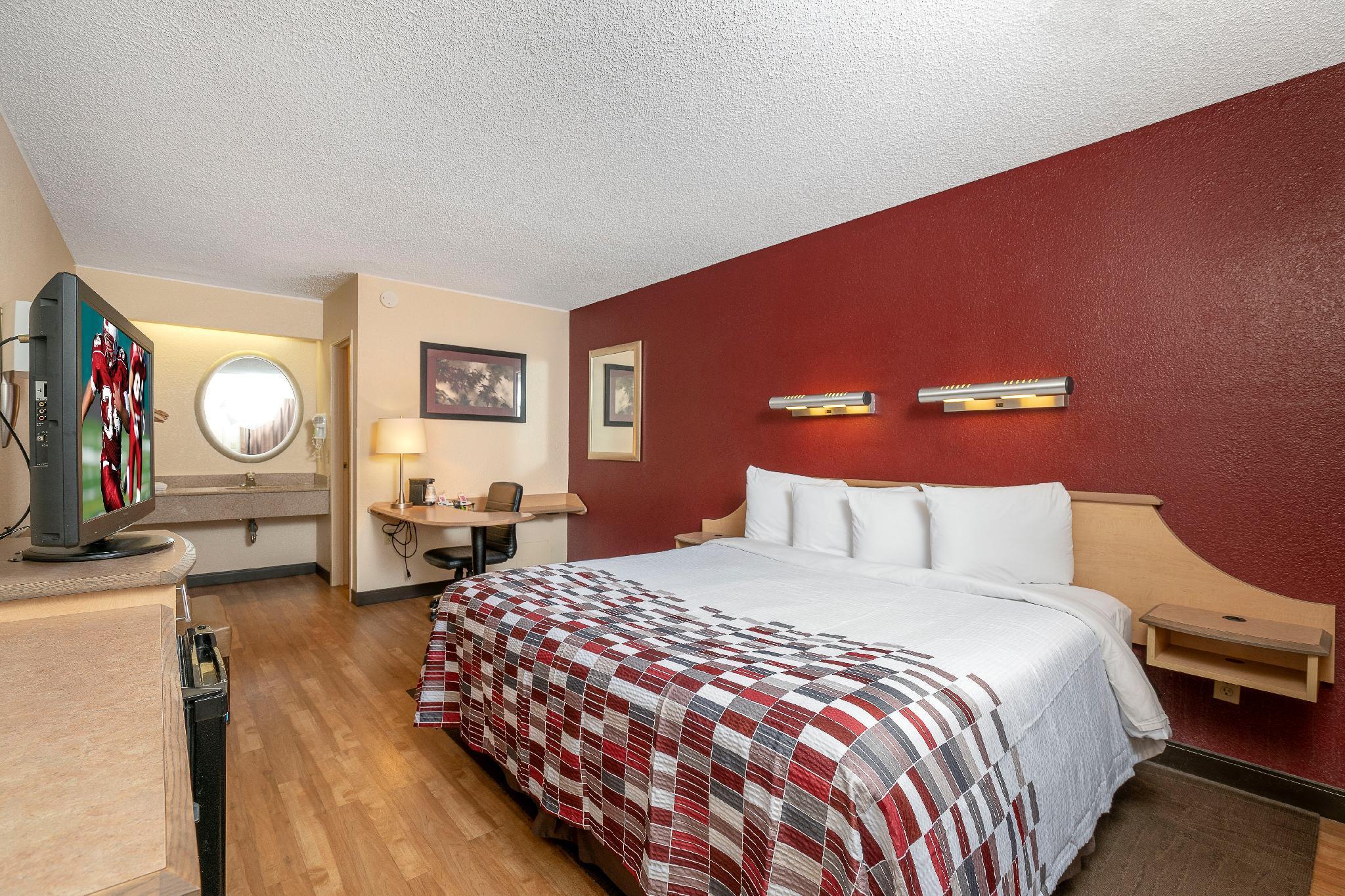 Red Roof Inn Detroit-Rochester Hills/ Auburn Hills Exterior photo