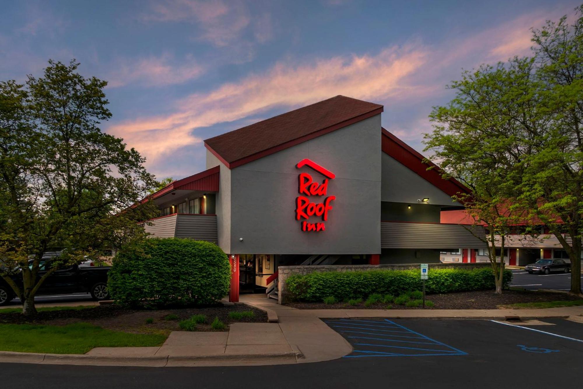 Red Roof Inn Detroit-Rochester Hills/ Auburn Hills Exterior photo